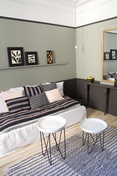 Un salon doux & contrasté